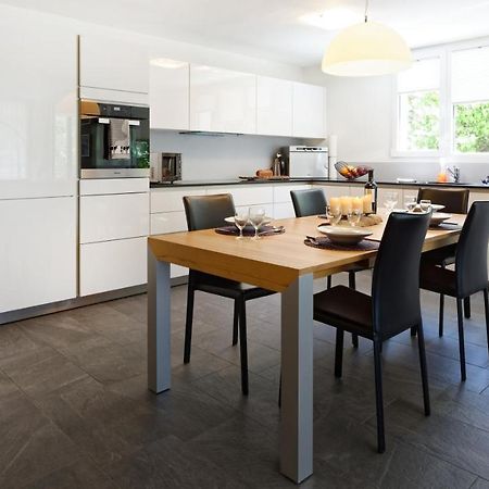 Aventura Apartment เกรเชิน ภายนอก รูปภาพ